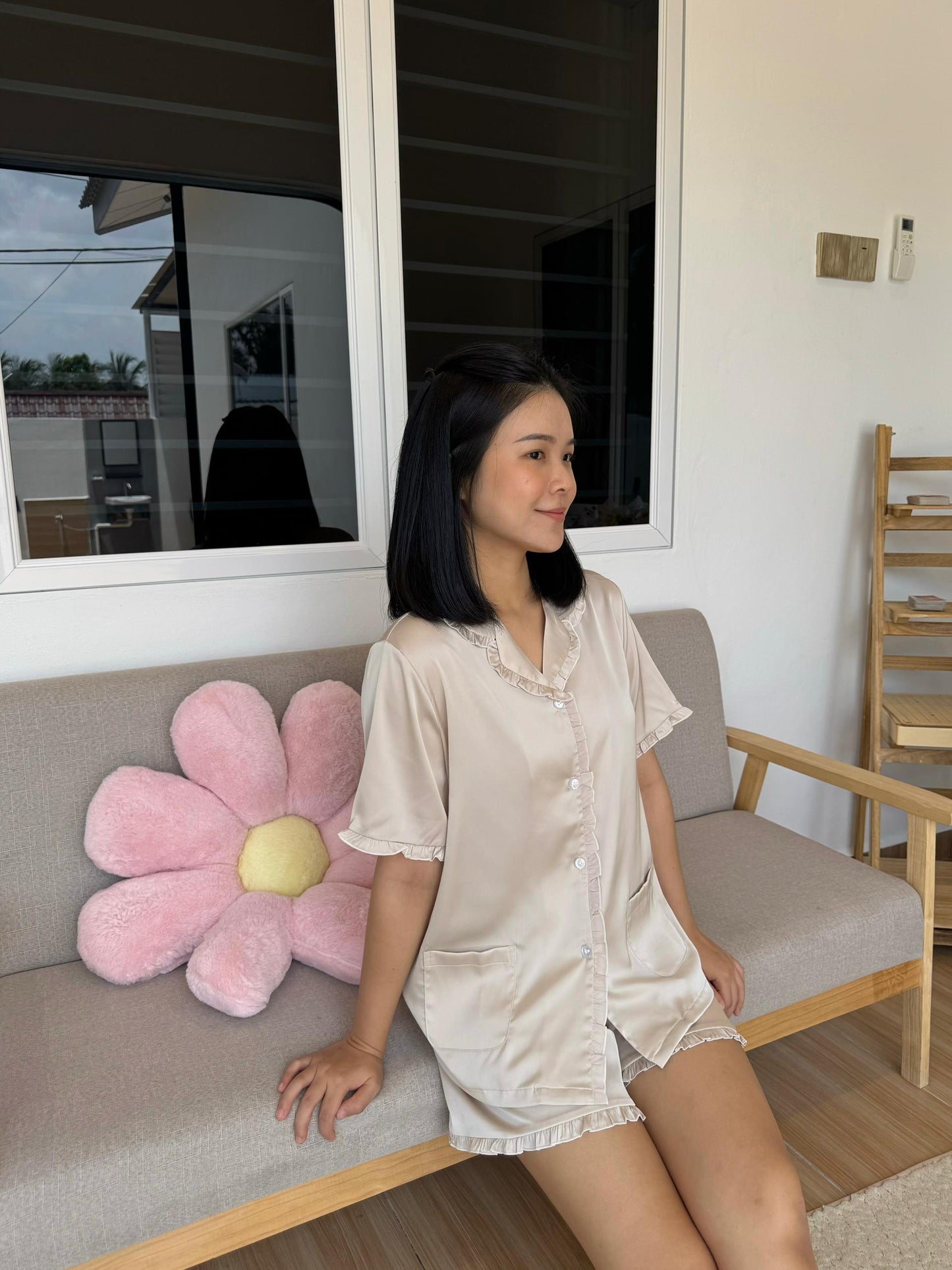 Nicky Collection : Short sleeve + short pants (Beige)