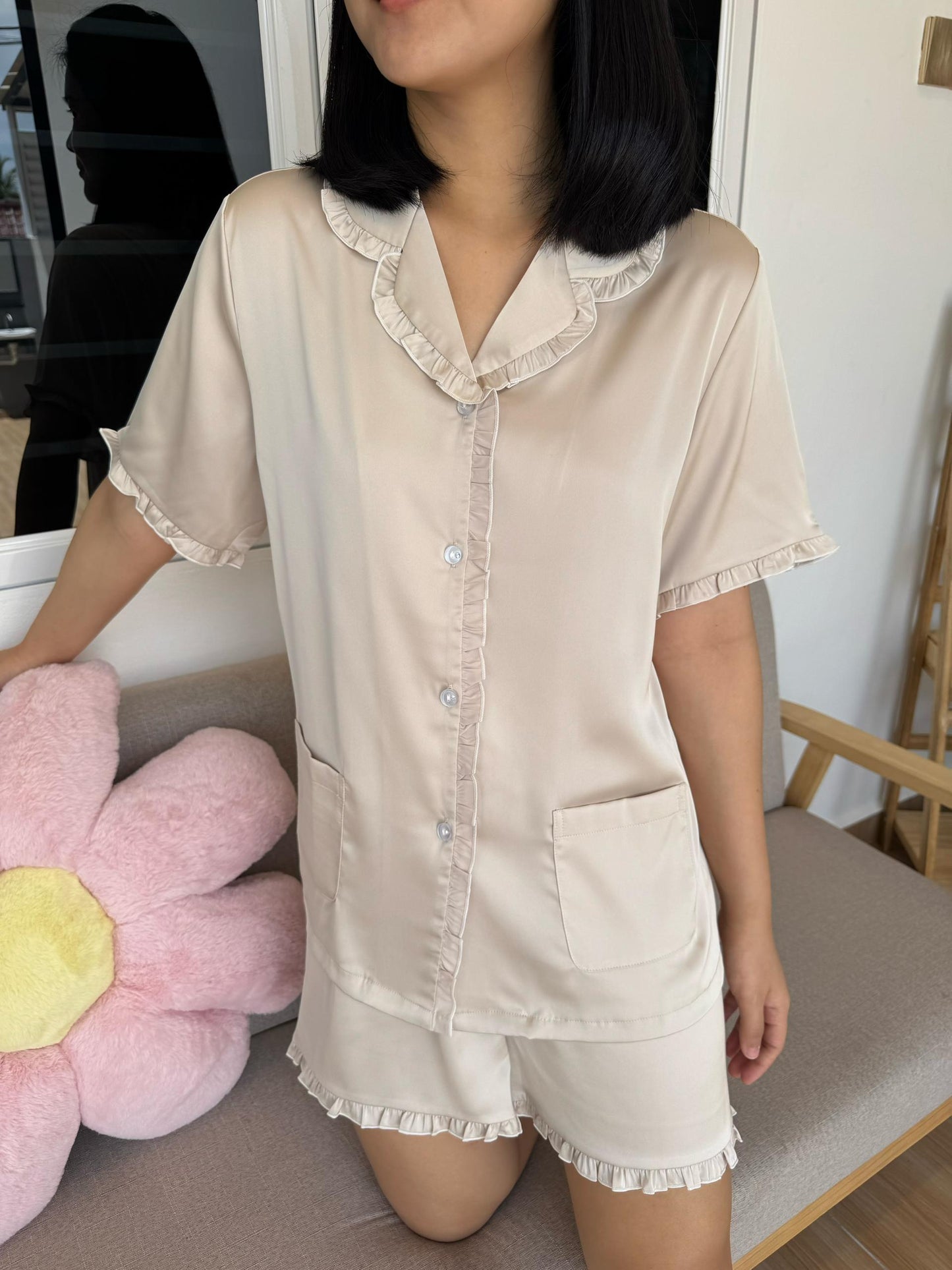 Nicky Collection : Short sleeve + short pants (Beige)