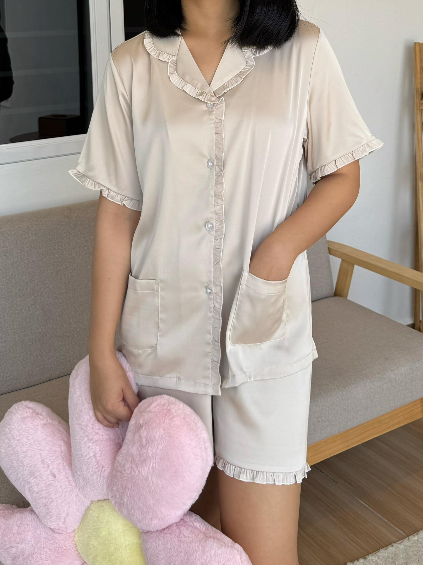 Nicky Collection : Short sleeve + short pants (Beige)
