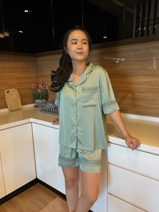 Della Collection : Short sleeve + short pants (Light Bean Green)