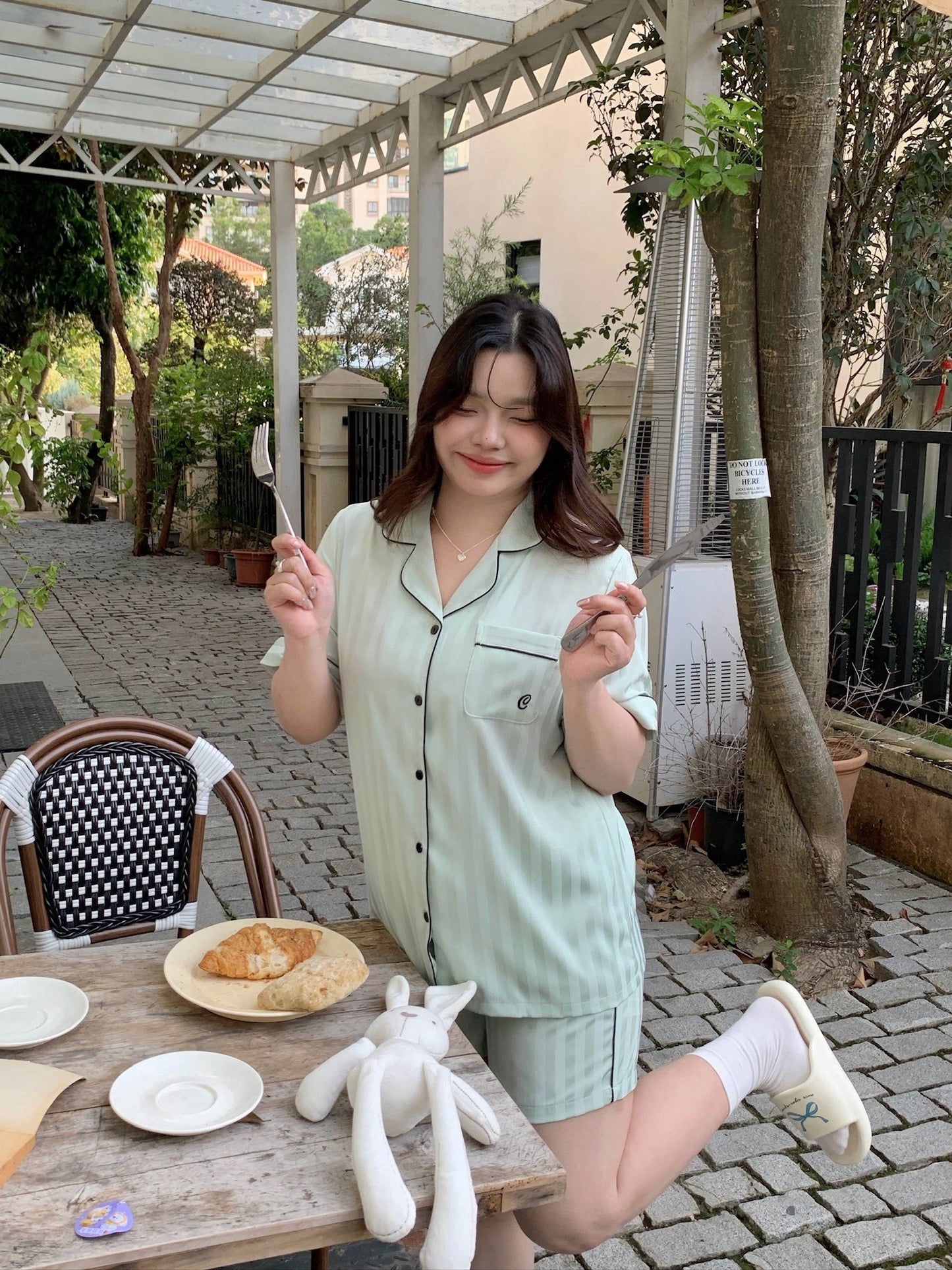 Chillday Collection : Short sleeve + short pants (Baby Green)